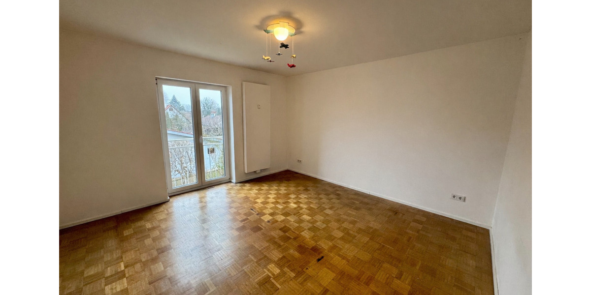 Dachgeschoßwohnung Weßling - 3 Zimmer, 123 m&sup2;, 1.970&euro; | Angebot:24629871