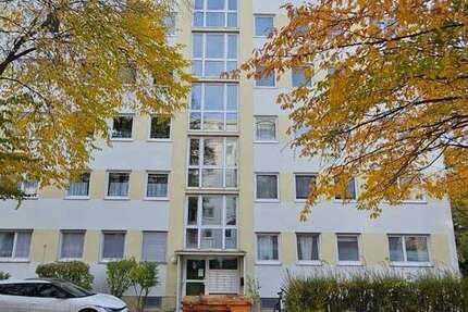 Wohnung zum Mieten in Oberschleißheim 800 € 33.18 m² 1 zimmer