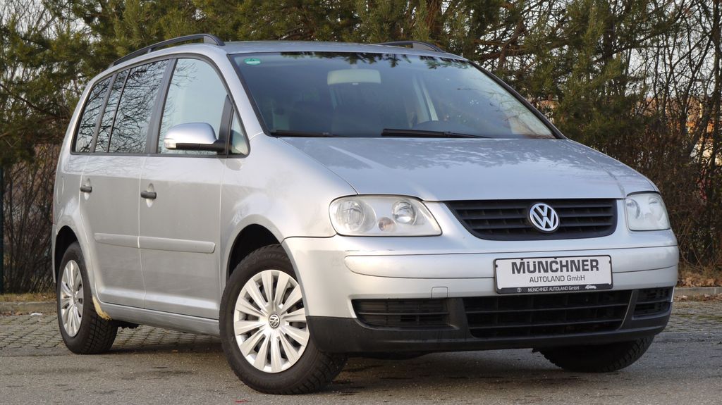 VW Touran 192.000 km 2.790 &euro; München 81243