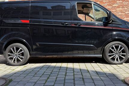 Ford Transit Custom 73.730 km 28.999 &euro; Unterföhring/ München 85774