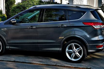 Ford Kuga 111.000 km 9.900 &euro; Alling bei München 82239