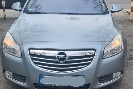 Opel Insignia 223.200 km 3.500 &euro; Germering 82110