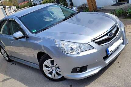 Subaru Legacy 196.000 km 7.999 &euro; Poing 85586