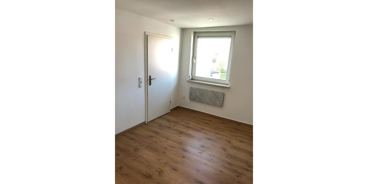 Dachgeschoßwohnung Karlsfeld - 2.5 Zimmer, 58 m&sup2;, 1.085&euro; | Angebot:26314002