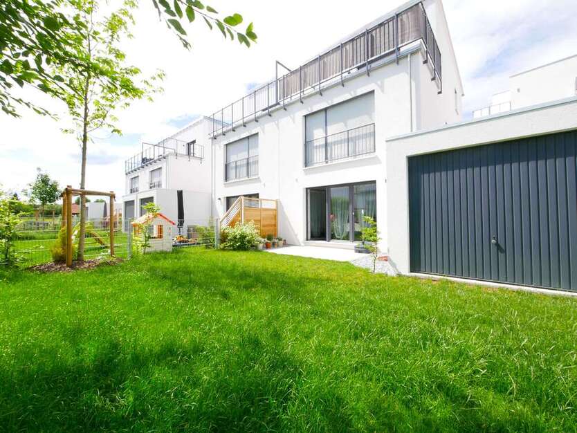 Haus zum Mieten in Dachau 2.500 € 127.37 m²