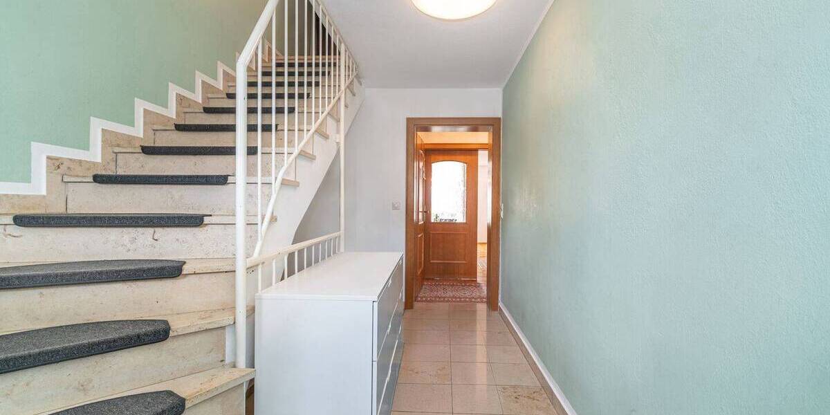 Doppelhaushälfte München Schwabing-Freimann - 6 Zimmer, 162 m&sup2;, 1.200.000&euro; | Angebot:26242466