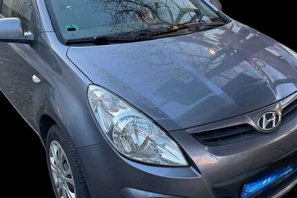 Hyundai i20 273.000 km 1.850 &euro; München 80335