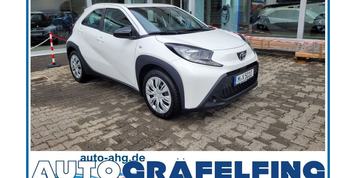 Toyota Aygo (X) 10.990 km 14.980 &euro; Gräfelfing 82166