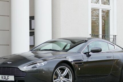 Aston Martin V8 Vantage 45.000 km 59.800 &euro; Grünwald 82031