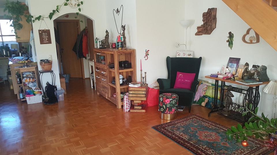 Dachgeschoss-Wohnung 2,5 Zimmer 110 qm 1 zimmer