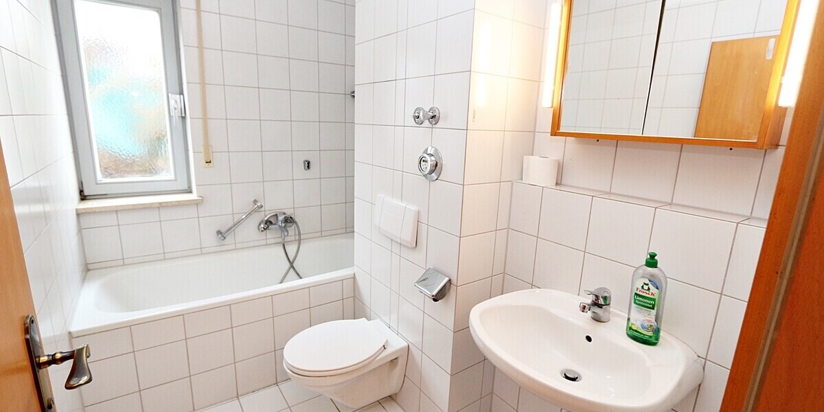 !! RARITÄT !! ** Garten-Paradies ** 3-Zimmer-Maisonette-Wohnung * sonnig ruhig idyllisch in SOLLN * 3 zimmer