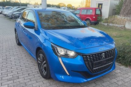 Peugeot 208 59.561 km 11.400 &euro; München OT Trudering-Riem 81825