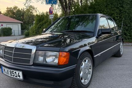 Mercedes-Benz 190 151.000 km 9.490 &euro; Unterhaching 82008