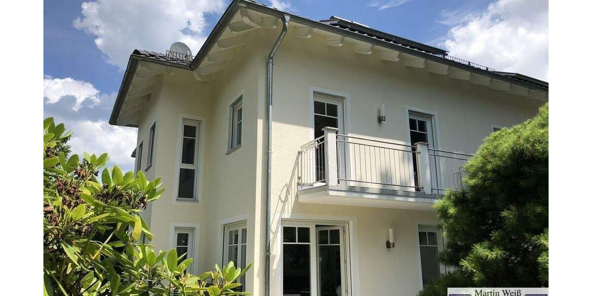 Stilvolle Doppelhaushälfte am Starnberger See in BergMaxhöhe 5 zimmer