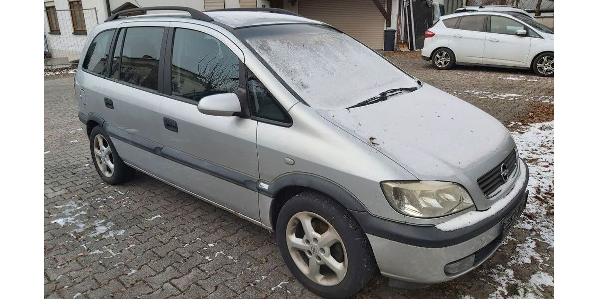 Opel Zafira 234.865 km 1.100 &euro; Putzbrunn 85640