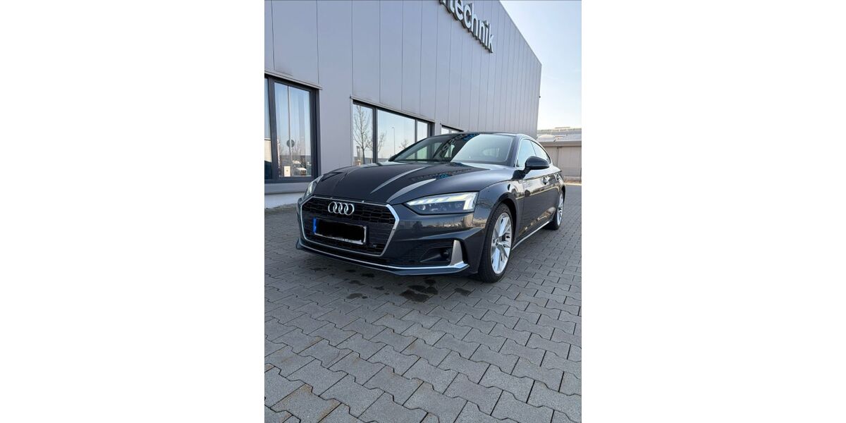 Audi A5 66.000 km 31.450 &euro; München 81825