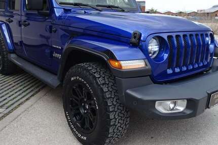 Jeep Wrangler 146.000 km 29.950 &euro; München 81249