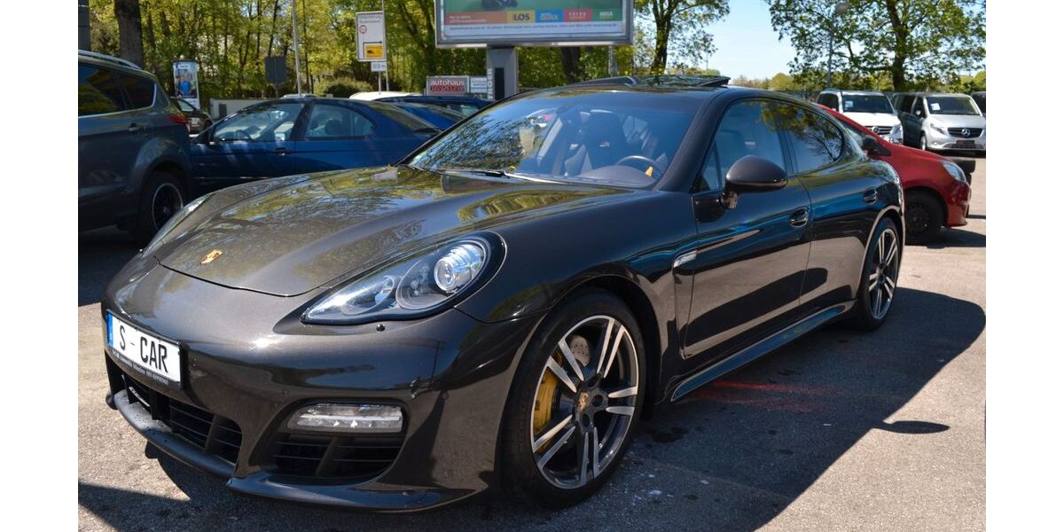 Porsche Panamera 190.990 km 21.990 &euro; München 81243