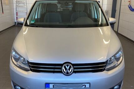 VW Touran 158.000 km 10.800 &euro; Finsing 85464