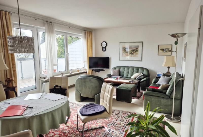 Etagenwohnung Gröbenzell - 3 Zimmer, 100 m&sup2;, 1.350&euro; | Angebot:25752510