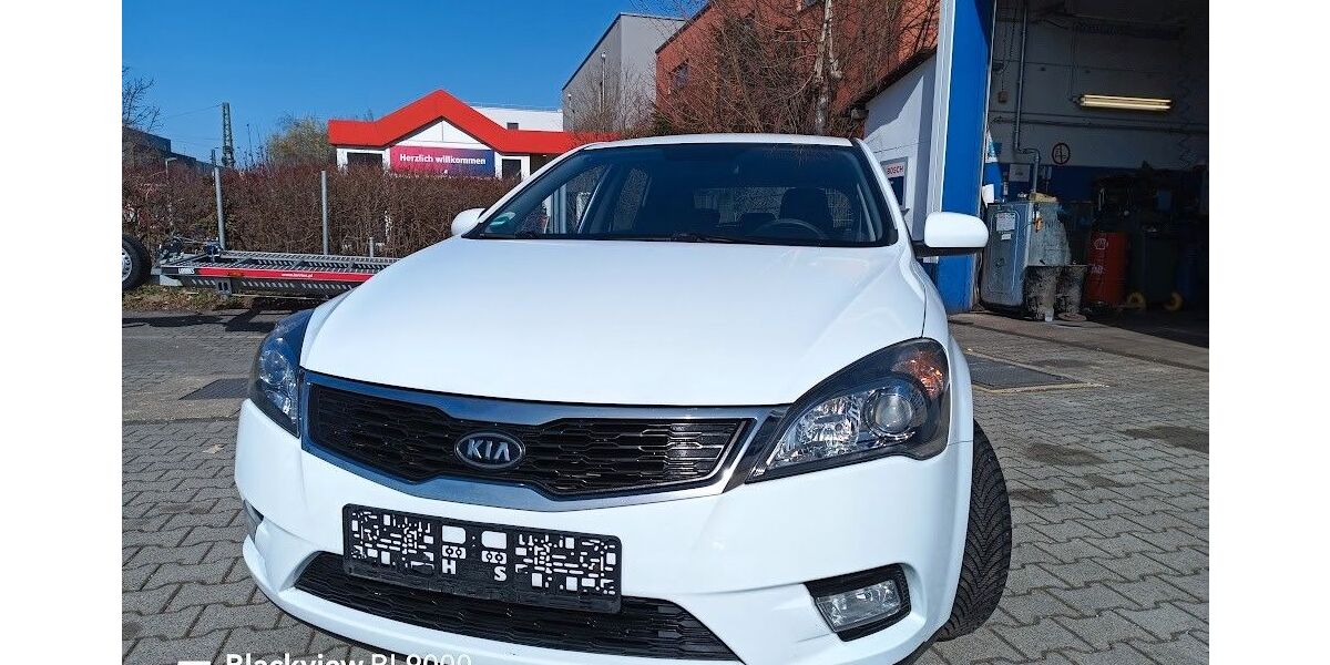 Kia XCeed 110.000 km 5.000 &euro; München 81549