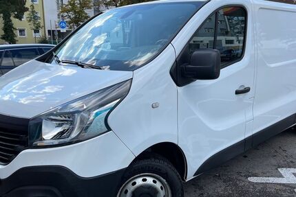 Renault Trafic 124.000 km 10.400 &euro; München 80809