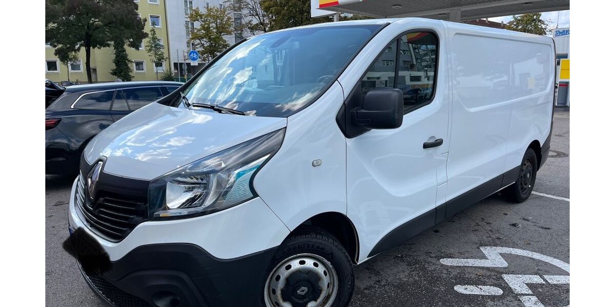 Renault Trafic 124.000 km 10.400 &euro; München 80809