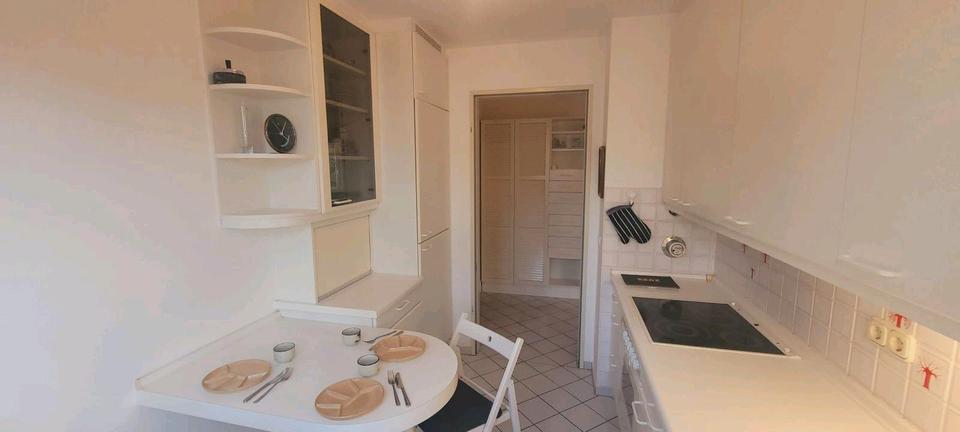 Erdgeschoßwohnung München Bogenhausen - 2 Zimmer, 68 m&sup2;, 555.000&euro; | Angebot:26366382