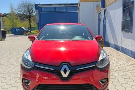 Renault Clio 71.000 km 7.999 &euro; München 80933