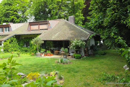 Uneinsehbar - Reihenendhaus auf traumhaftem Grundstück 7 zimmer