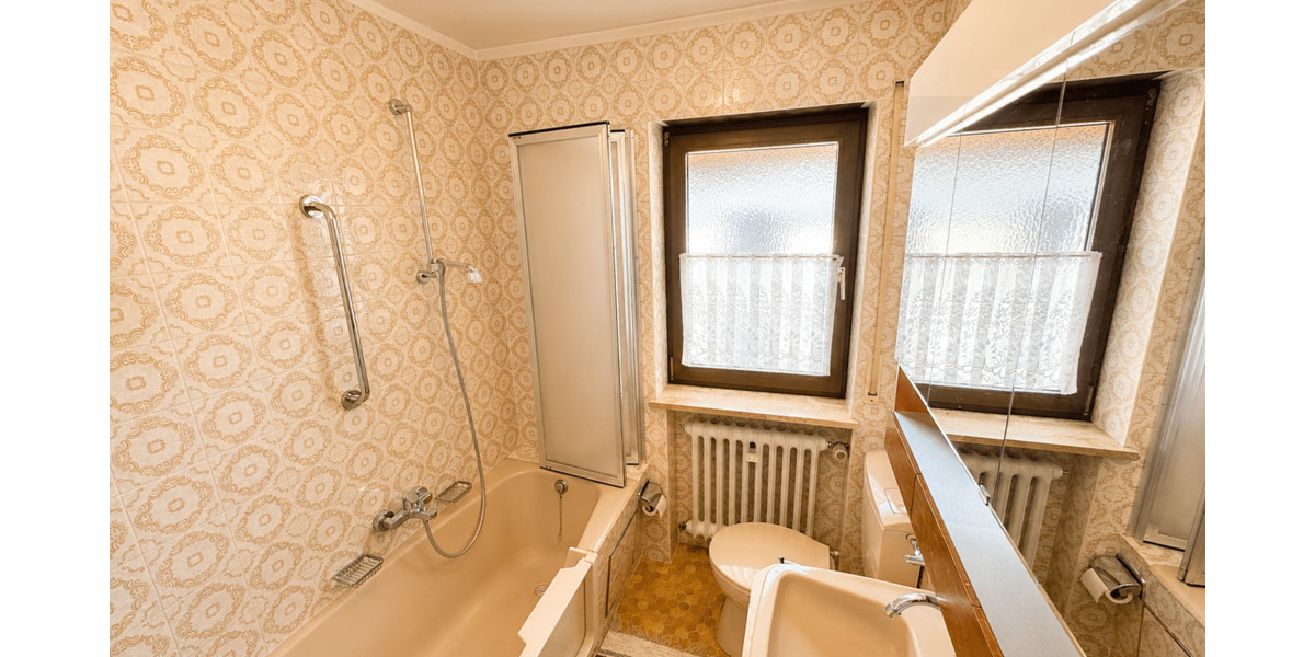 Mehrfamilienhaus, Wohnhaus Dachau - 8 Zimmer, 240 m&sup2;, 1.399.000&euro; | Angebot:26758556