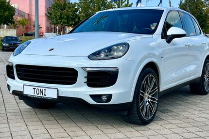 Porsche Cayenne 243.800 km 27.000 &euro; München 81243