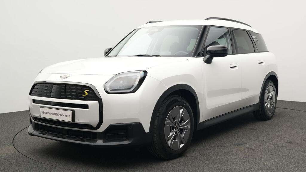 Mini Countryman SE All4 10.574 km 40.228 &euro; München 80788