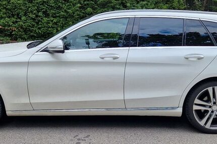 Mercedes-Benz C 400 162.000 km 21.750 &euro; Grünwald 82031