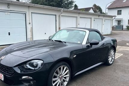 Fiat 124 Spider 128.000 km 11.900 &euro; München 81929