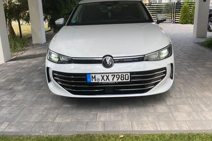 VW Passat 78.000 km 28.900 &euro; Haar 85540