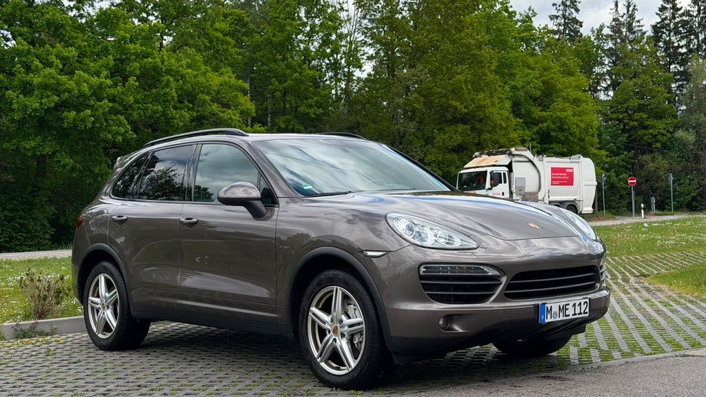 Porsche Cayenne 325.000 km 11.600 &euro; München 81549