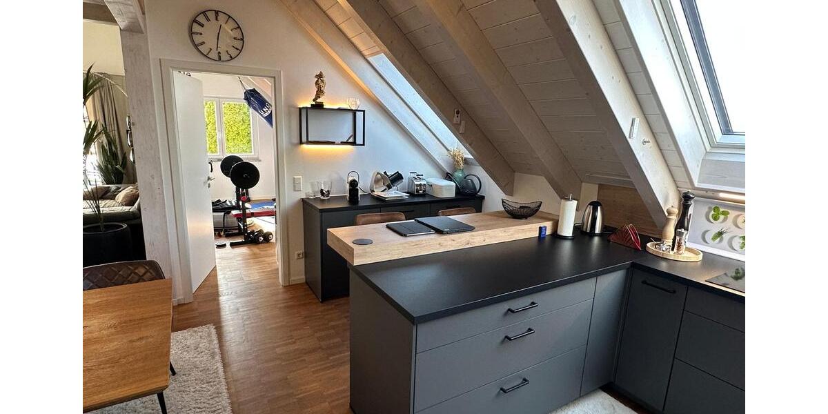 Dachgeschoßwohnung Gauting - 4 Zimmer, 116 m&sup2;, 1.790&euro; | Angebot:25655936