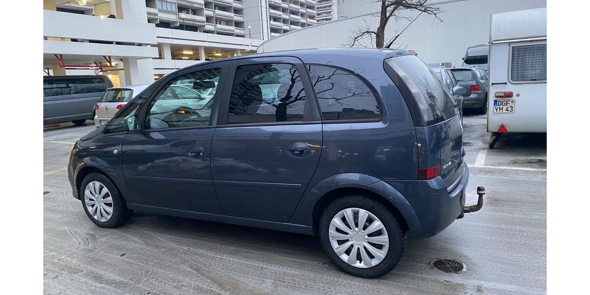 Opel Meriva 177.000 km 1.000 &euro; München 80809