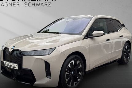 BMW iX 12.980 km 82.960 &euro; Kirchseeon 85614