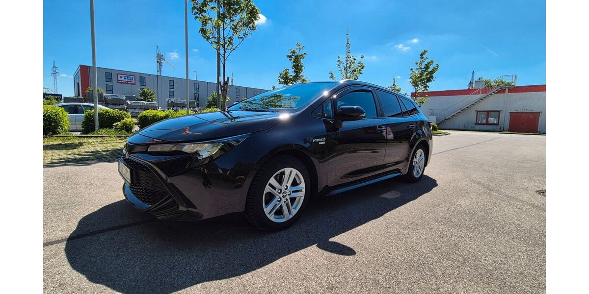 Toyota Corolla 117.500 km 18.250 &euro; München 81243