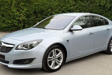 Opel Insignia 126.000 km 10.990 &euro; München 81375