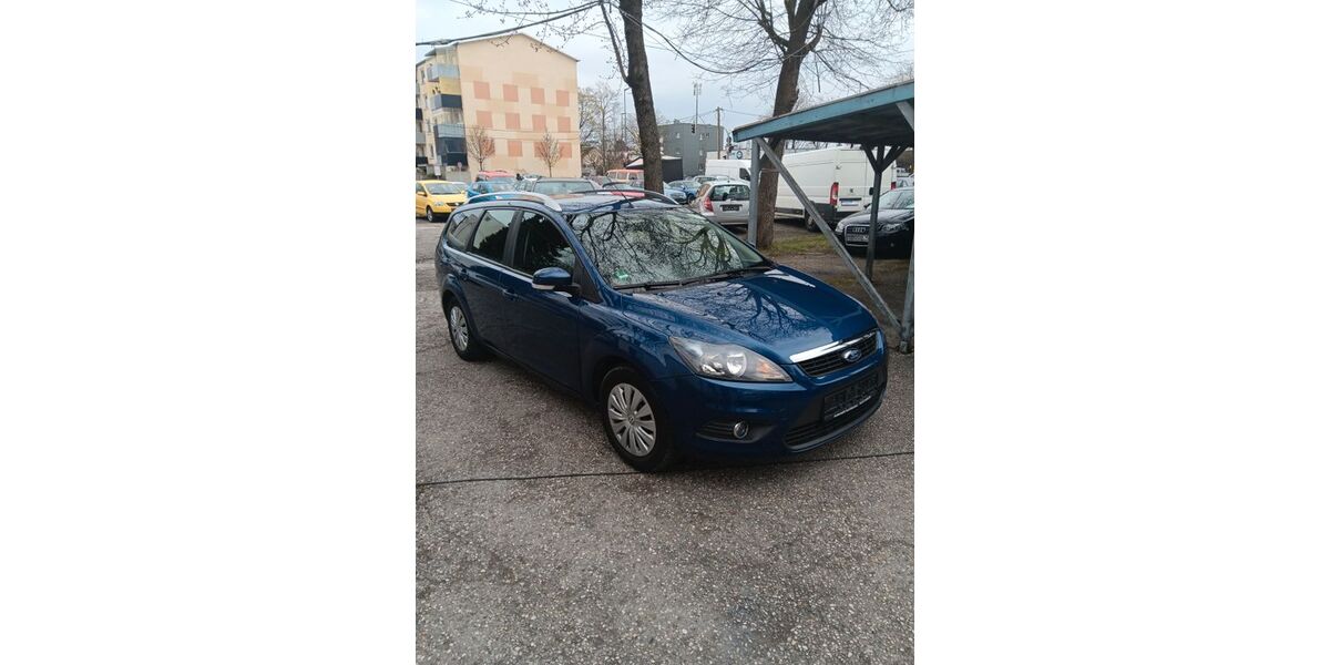 Ford Focus 121.000 km 3.450 &euro; München 81243
