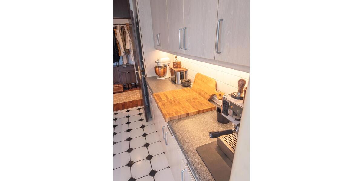 Dachgeschoßwohnung München Sendling-Westpark - 3 Zimmer, 95 m&sup2;, 2.400&euro; | Angebot:26425695