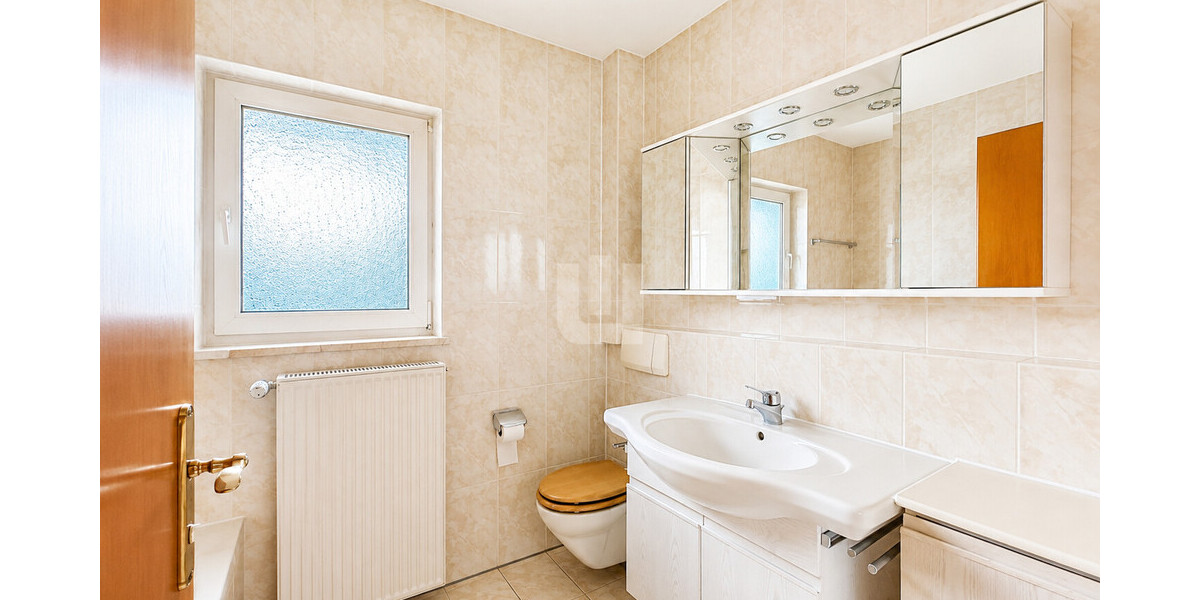 WINDISCH - Gemütliche 3,5-Zimmer-Erdgeschosswohnung in Ortsrandlage von Gernlinden - bezugsfrei! - Etagenwohnung Maisach / Gernlinden Gernlinden | Angebot:27009269