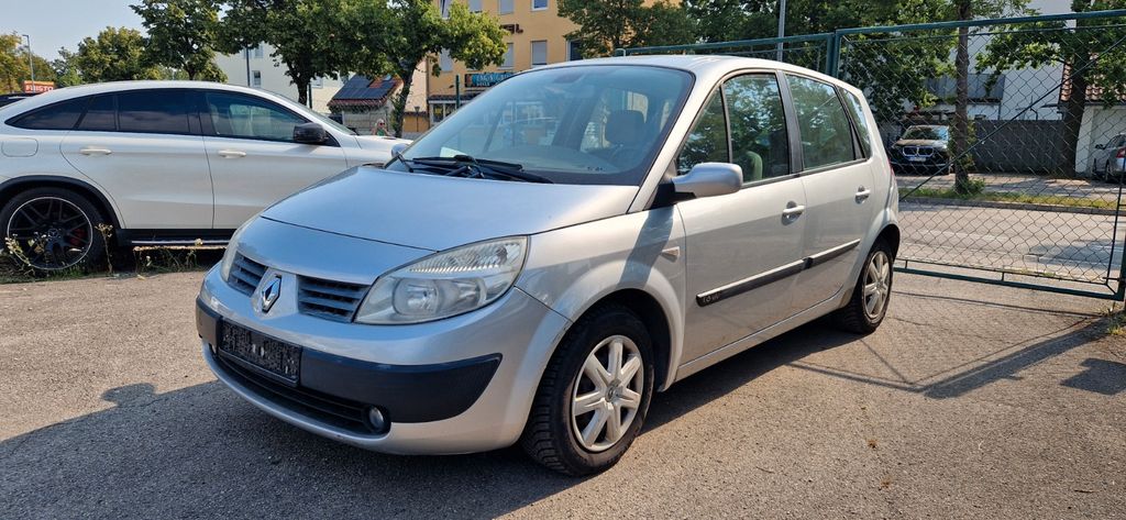 Renault Scenic 140.301 km 999 &euro; Fürstenfeldbruck 82256
