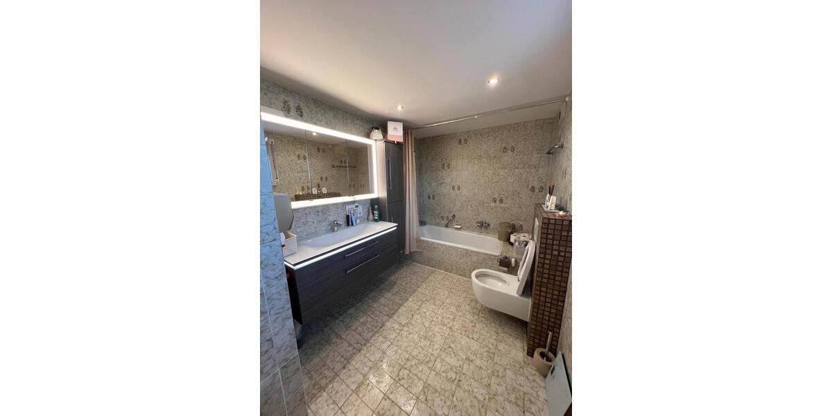 Doppelhaushälfte Weichs - 6 Zimmer, 160 m&sup2;, 2.800&euro; | Angebot:25841108