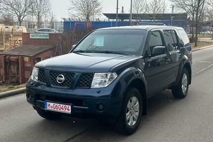 Nissan Pathfinder 310.657 km 4.490 &euro; MÜNCHEN 81243