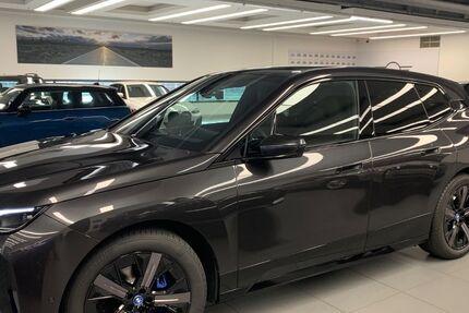 BMW iX 10.500 km 49.990 &euro; Unterschleißheim 85716