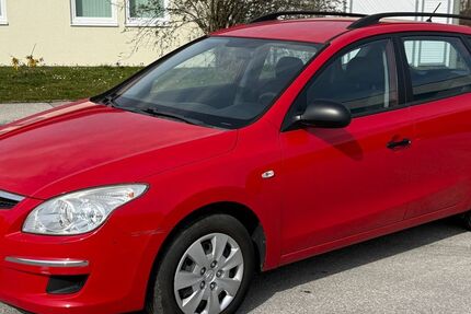 Hyundai i30 176.000 km 1.890 &euro; München 81479